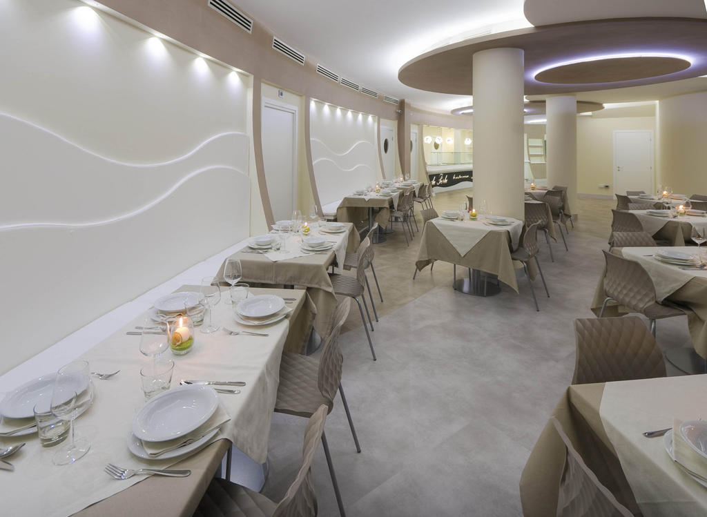 La Perla Hotell Camerano Eksteriør bilde